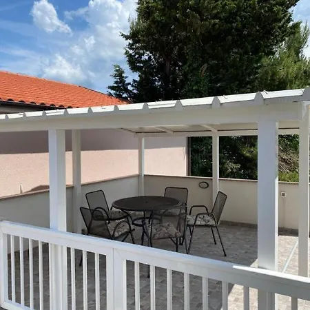 Simic Apartment