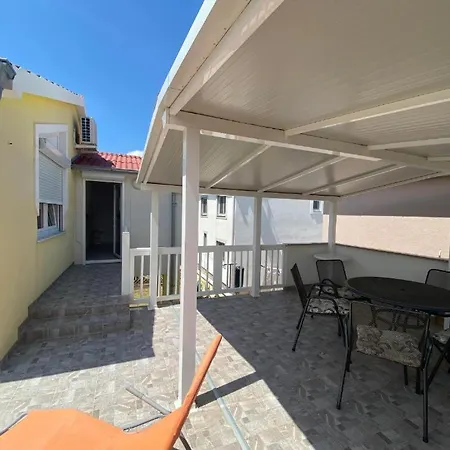 Simic Apartment